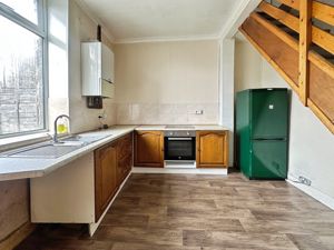 Kitchen- click for photo gallery